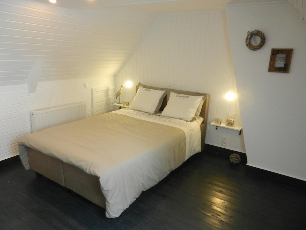 Holiday Home Juliette Poperinge Rum bild